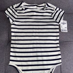 NEW WITH TAG GIRLS BODYSUIT SIZE 18 MONTH BY OSHKOSH B’GOSH